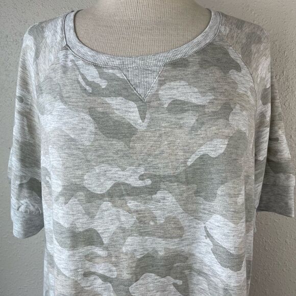 Jane & Delancey Gray Camo Top Size L EUC - Picture 2 of 7